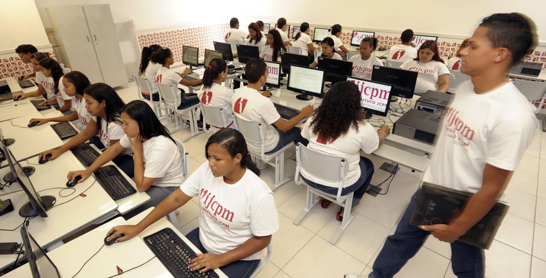 Instituto Abre 1400 Vagas Para Cursos Profissionalizantes Gratuito Em 